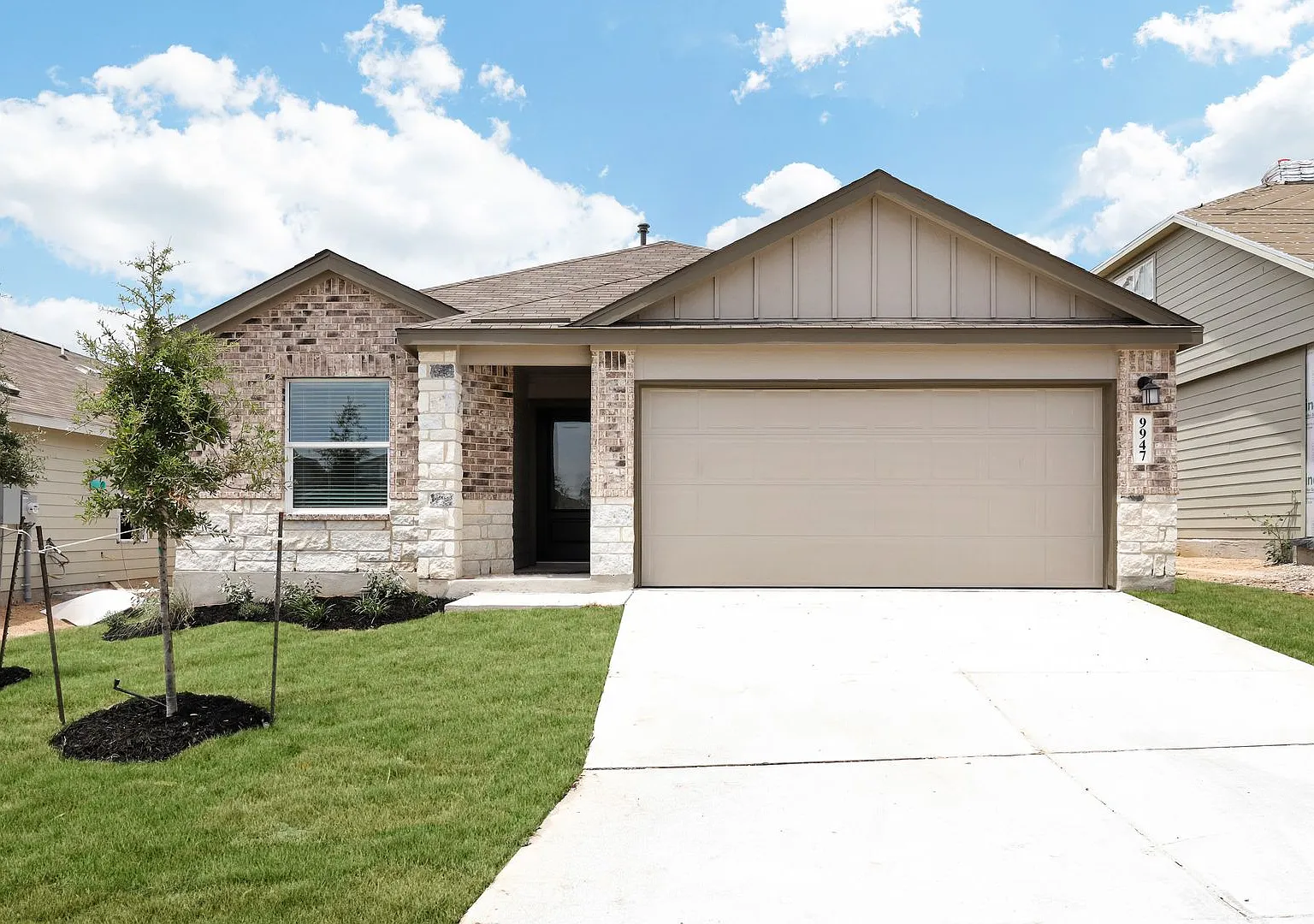 Move-In Special: Two Weeks Free Spacious Single-Story With Dual Primary Suites — Photo 1