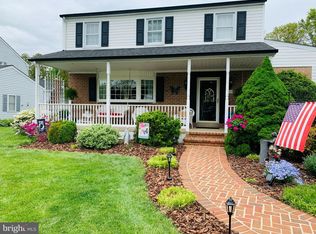 8 Snyder Ln, Aston, PA 19014