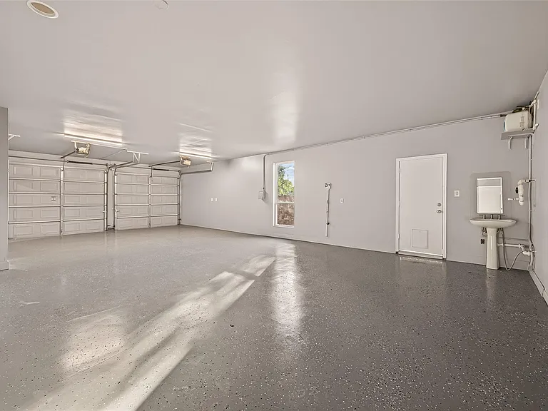 7203 Timberlake Dr — Photo 44
