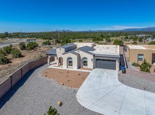 35 Confianza St, White Rock, NM 87547