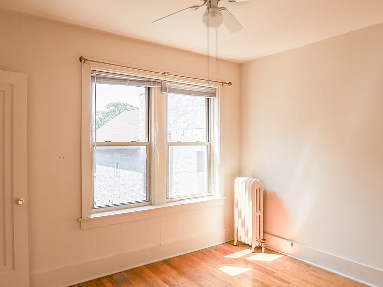 1101 W Roscoe St #20 — Photo 4