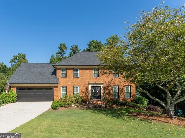 5 Planters Dr, Lilburn, GA 30047