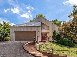 1659 Cedar Hollow Way, Reston, VA 20194