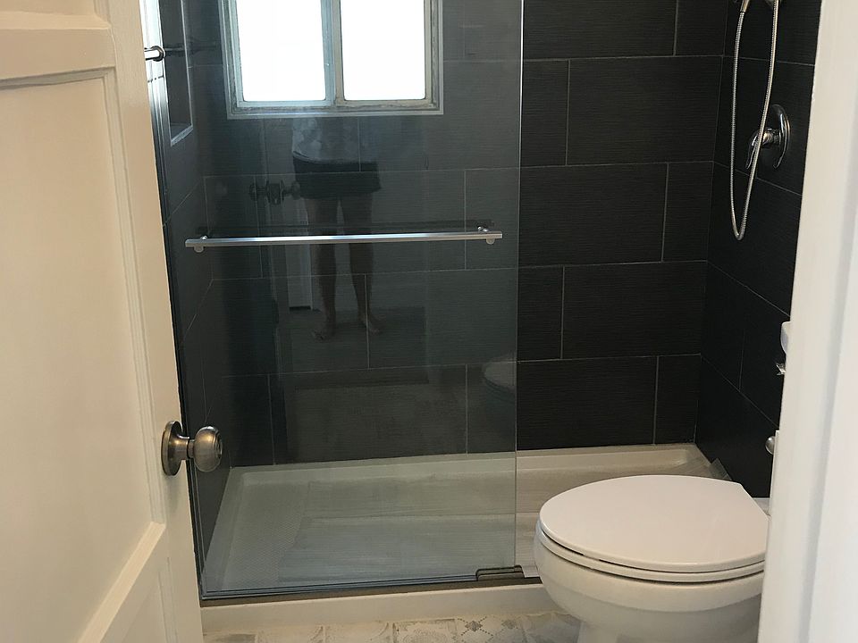 1st image of 1731 Cabrillo Ave APT 3