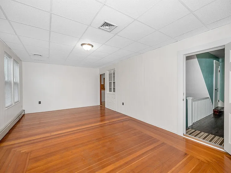7 Sladen St #2 — Photo 12