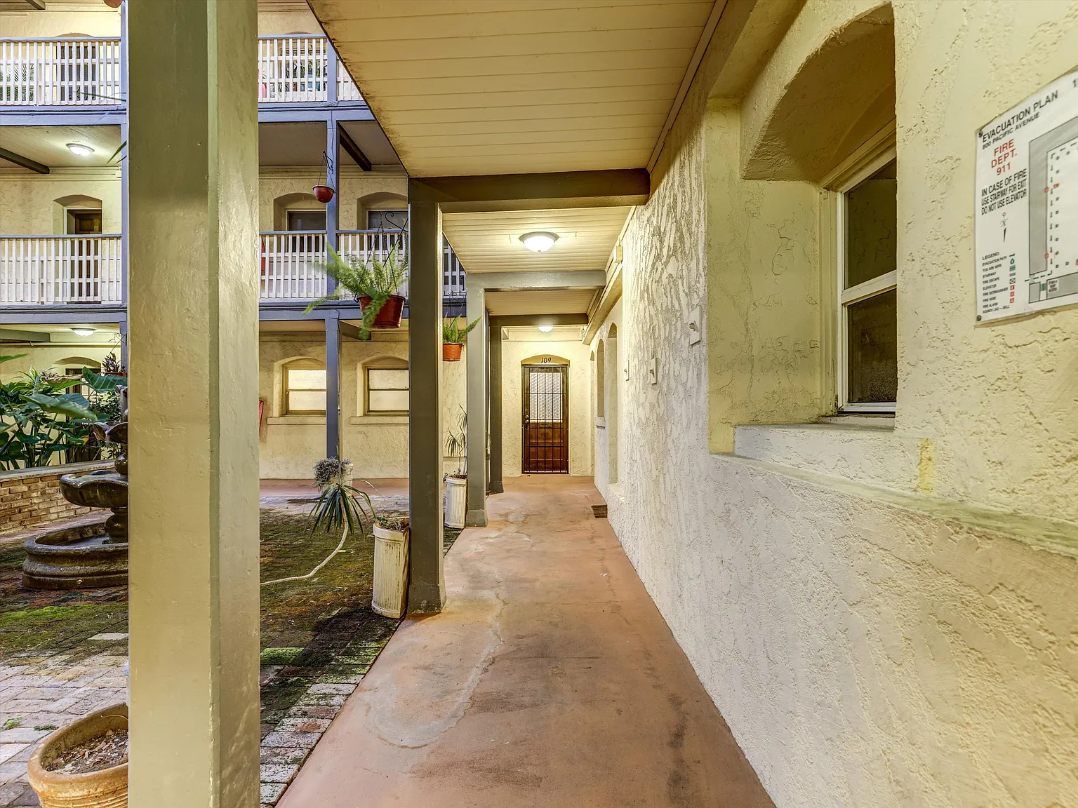 1 bed, 562 sqft, $1,900 — Photo 4