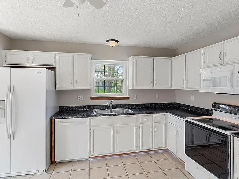 8231 Bold Forbes Ct — Photo 6