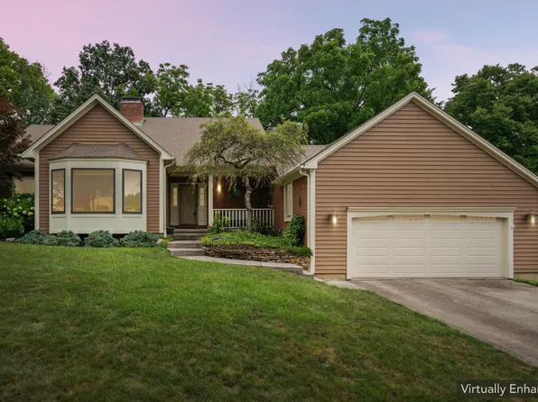 744 Nova Ct, Worthington, OH 43085