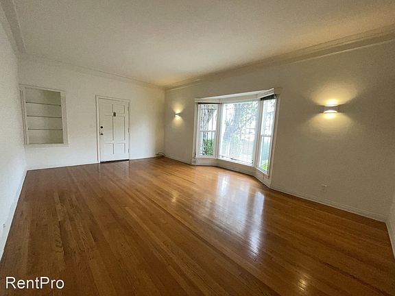 4th image of 220 S Martel Ave #220