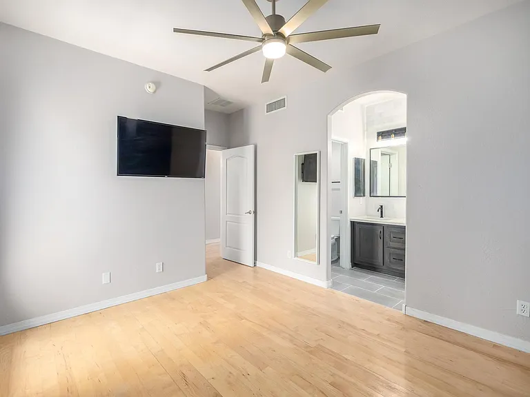 3435 E Lance Ln — Photo 20