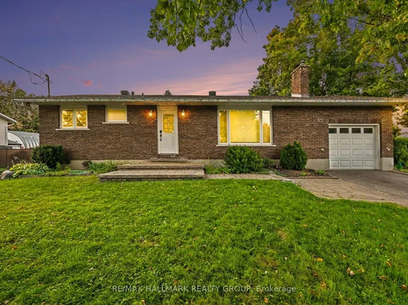 65 Christopher Hamilton St, Ottawa, ON K0A 2Z0