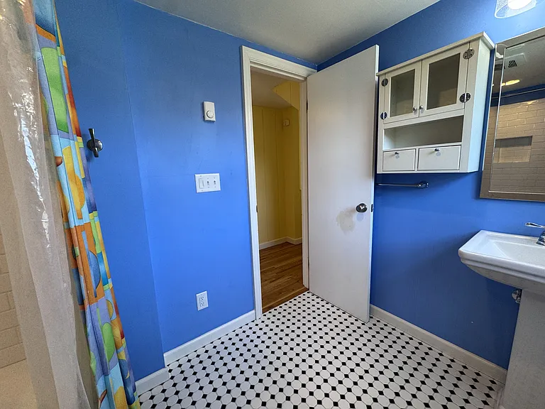 Upstairs Bathroom