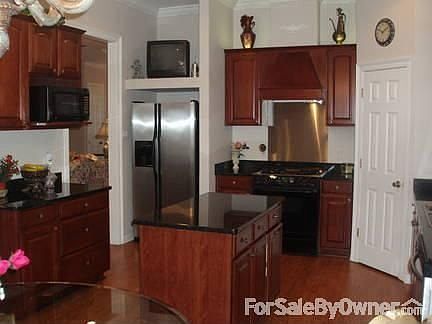 4th image of 3849 Augustine Ln