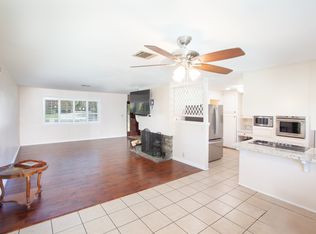 2900 E Avery Dr, Palm Springs, CA 92264