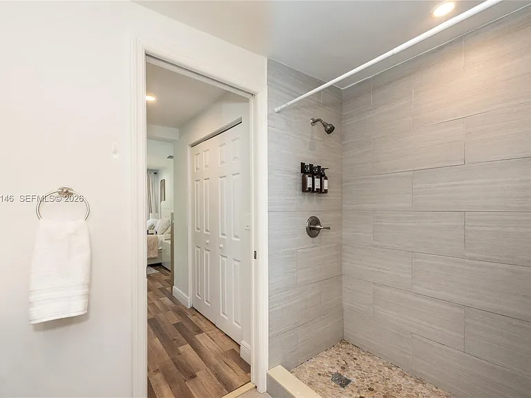 1450 SW 20th Ave — Photo 21