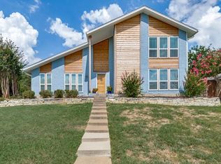 2306 Hillside Ln, Carrollton, TX 75006