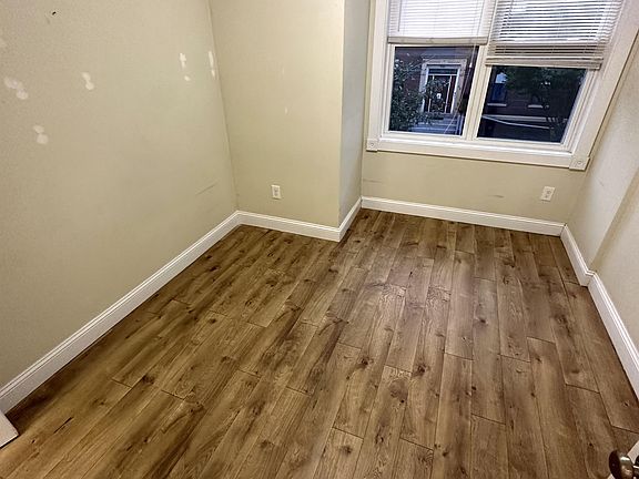 5th image of 62 London St #2