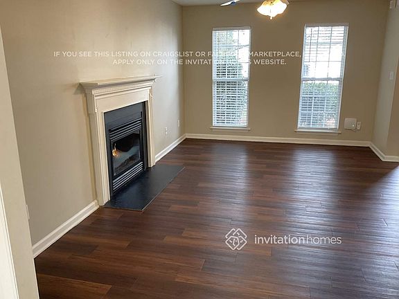 3rd image of 2419 Ivy Run Dr