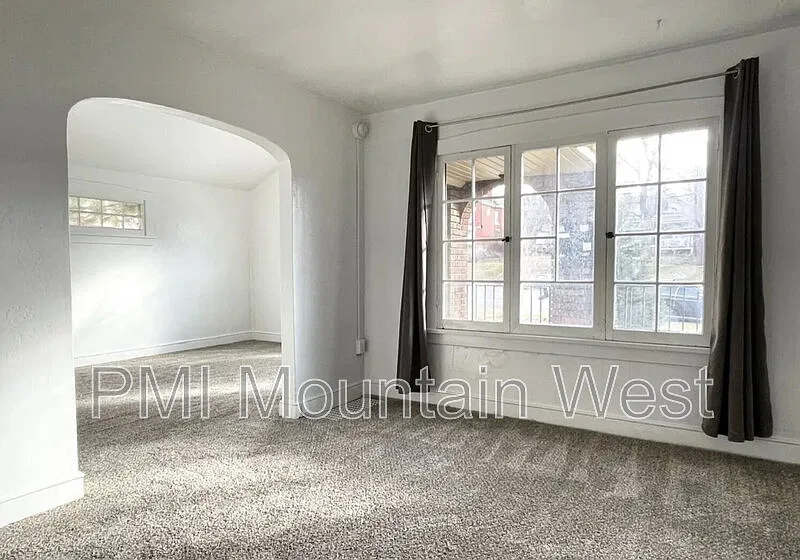 2 bed, 1.0 bath, 950 sqft, $1,325 — Photo 4