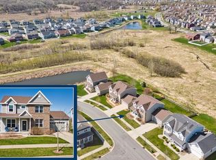 1348 Brown Bear Way, Sun Prairie, WI 53590