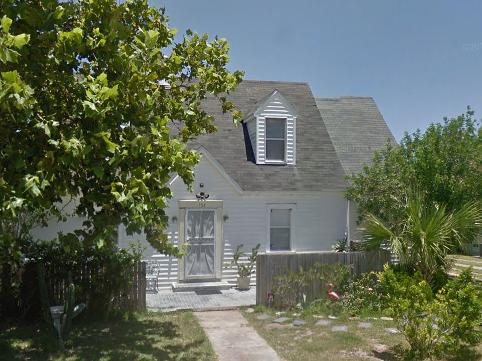 1st image of 734 N Grandview Ave #736