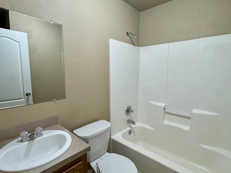 121 Lanita Dr — Photo 8