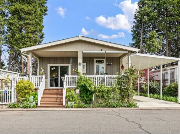 1800 Lakewood Ct Space 63, Eugene, OR 97402