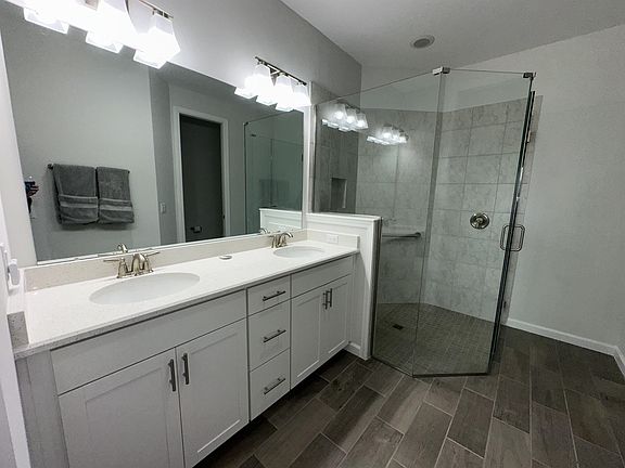 4th image of 439 Starfish Pl