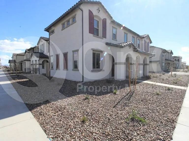 43265 N Plum St — Photo 2