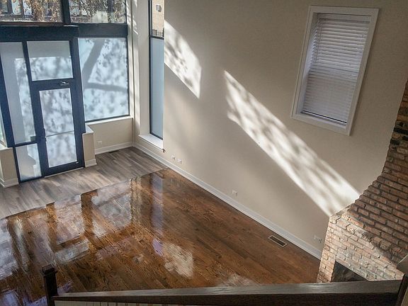 5th image of 1214 W Wrightwood Ave #1