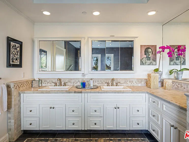 7770 Firenze Ave — Photo 16