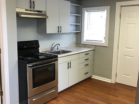 Kitchen: Stove/Range and Sink Area