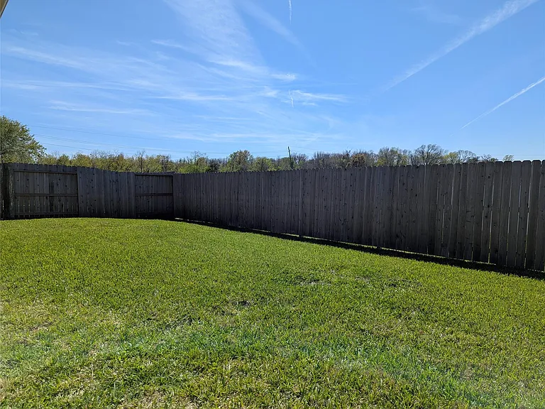 5618 Savannah Woods Ln — Photo 48