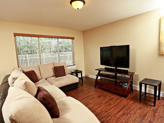 4th image of 1206 Blackberry Way