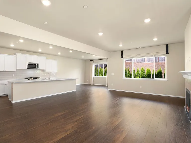 905 Timberline Ave — Photo 4