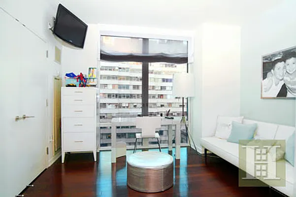 Rented by Halstead Real Estate | media 31