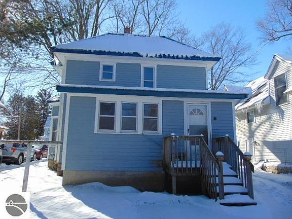 2nd image of 117 E Wright Ave