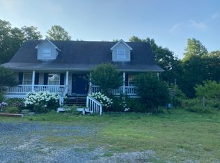 879 N Main St, Manahawkin, NJ 08050