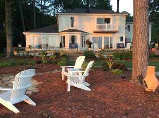 202 Bay Haven Ln, Port Haywood, VA 23138