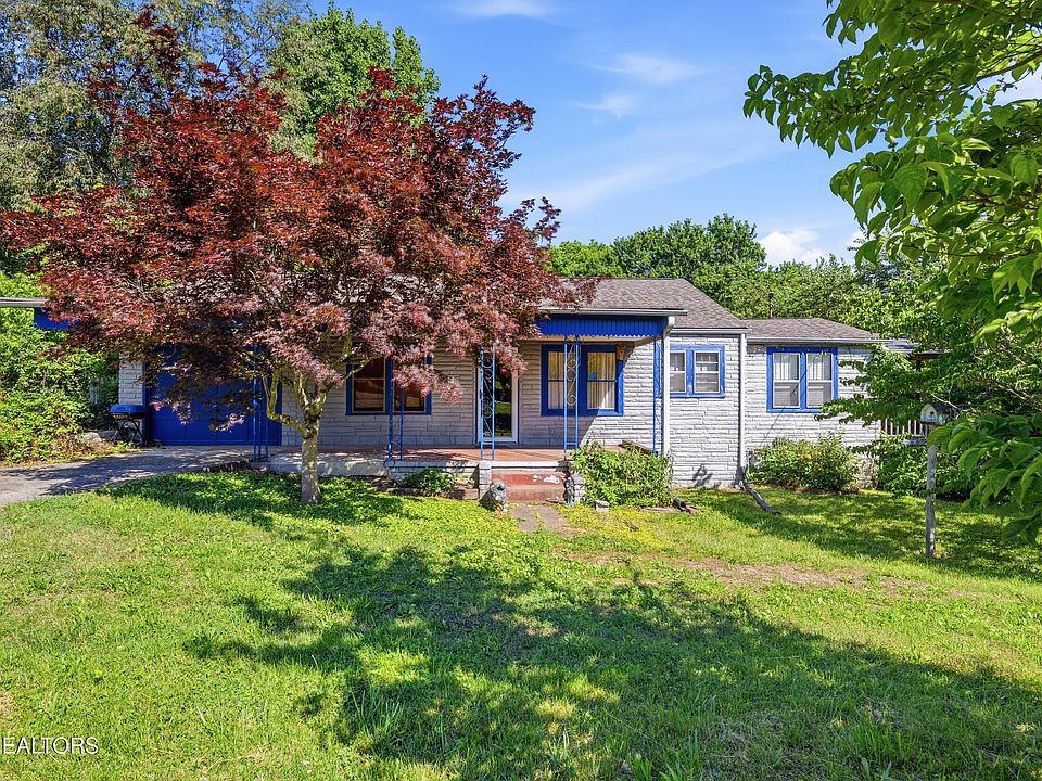 1st image of 163 Ivy Ave