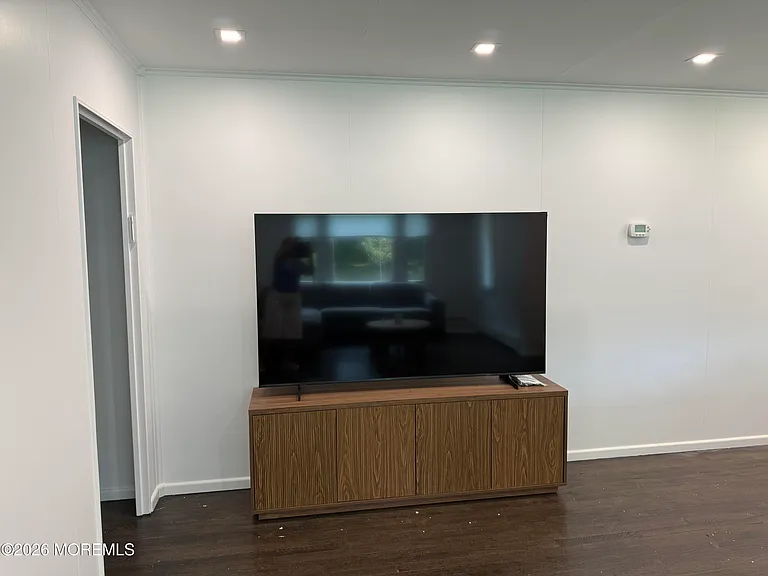474 Monmouth Rd — Photo 25
