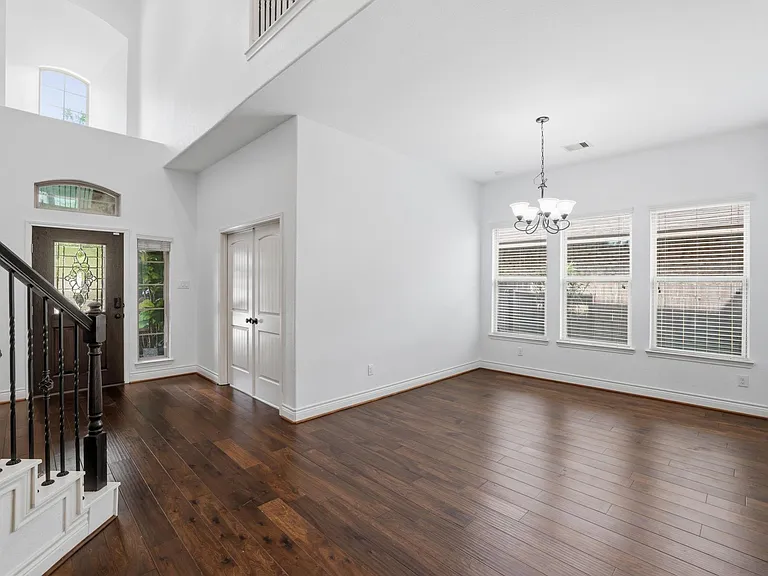 135 Deerfield Meadow Dr — Photo 9