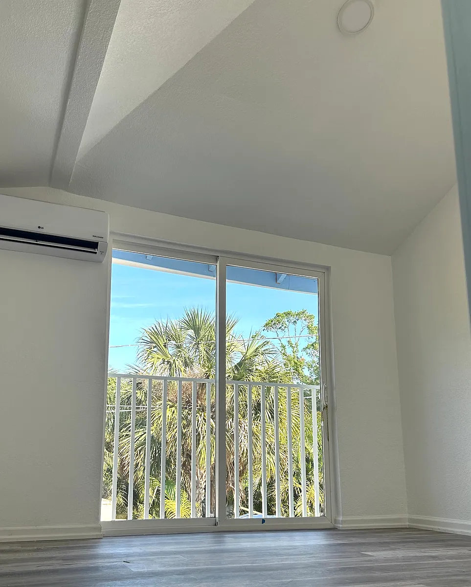 Vaulted Ceiling in Bedroom - 2524 52nd St S #2
