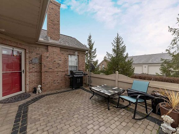 3rd image of 5990 Landings Pond Pl