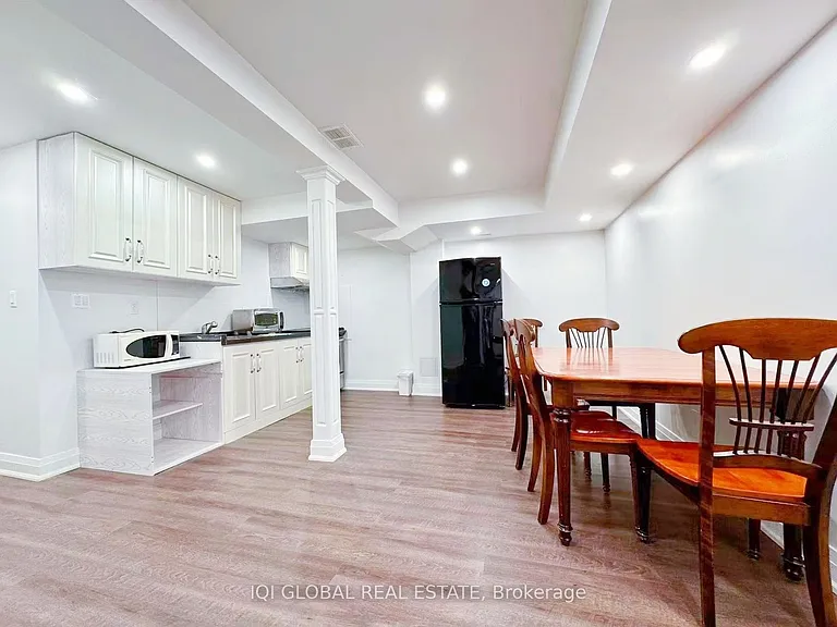 101 Gable Ave #BASEMENT — Photo 12