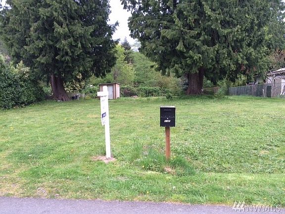 5th image of 3187 Glacier Ln