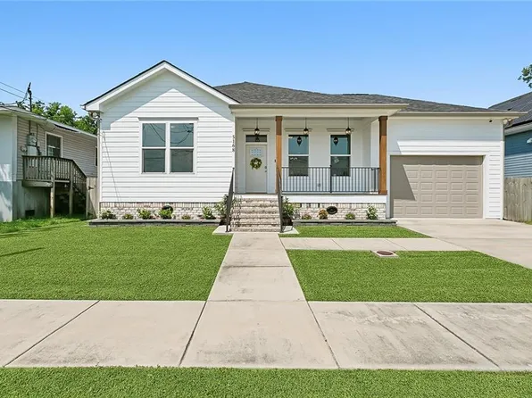 5168 Desire Dr, New Orleans, LA 70126