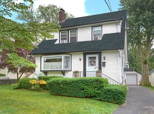 53 Alpine Rd, New Rochelle, NY 10804