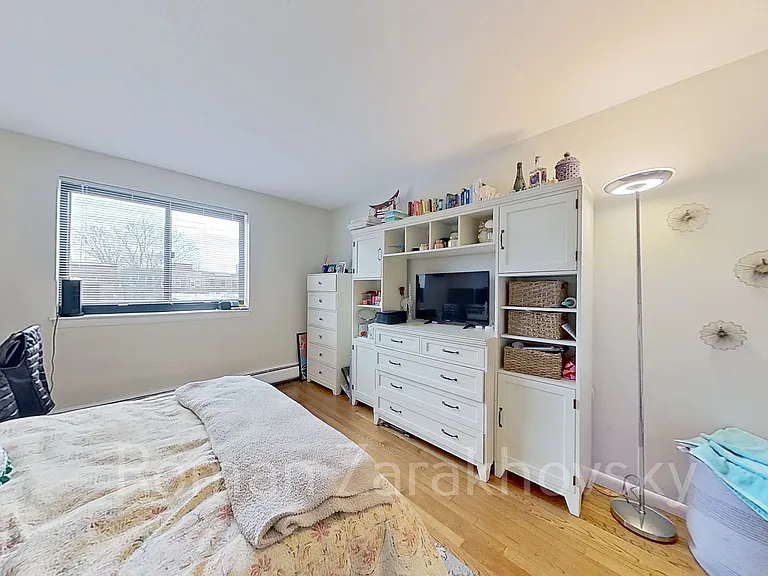 79 Sutherland Rd #4 — Photo 7