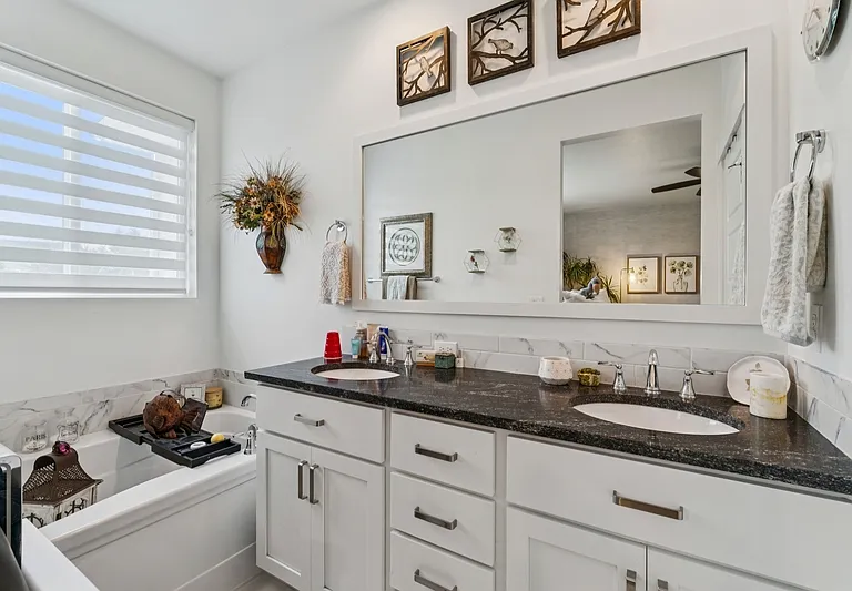 11691 W Quintale Dr — Photo 18